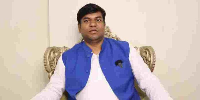 mukesh sahani वीआईपी डिजिटल सेना के जरिए सोशल मीडिया को चुनाव में बनाएगी प्रमुख हथियार